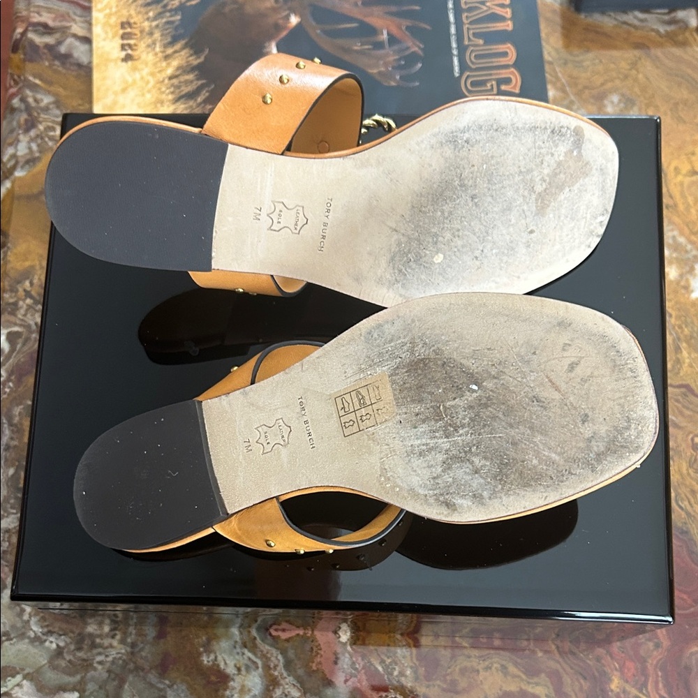 Tory Burch Brown Leather Sandals with Gold Accents - Picture 3 of 6